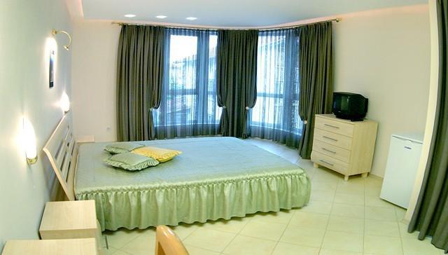 Stela Guest House Tsarevo Oda fotoğraf