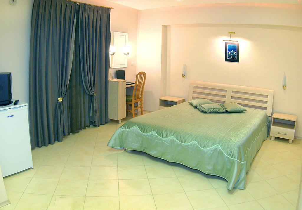 Stela Guest House Tsarevo Oda fotoğraf